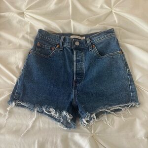 LEVI shorts